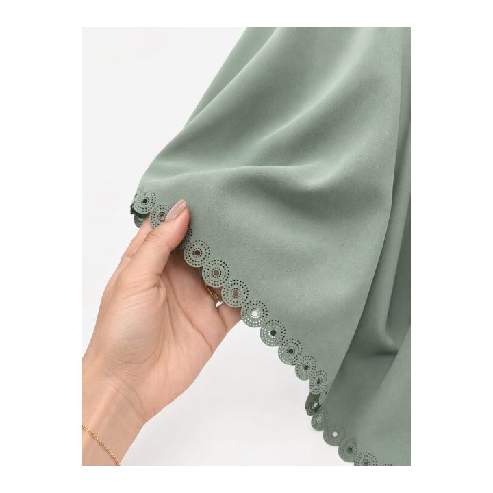 ROBE FILLE AVEC SON KHIMAR MOTIFS PERFORES